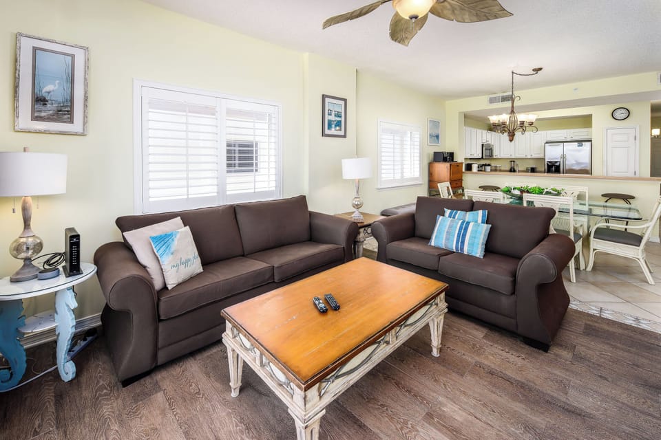 Condo (Gulf Dunes 610 - Surfside Sanctuary) | Living room | TV
