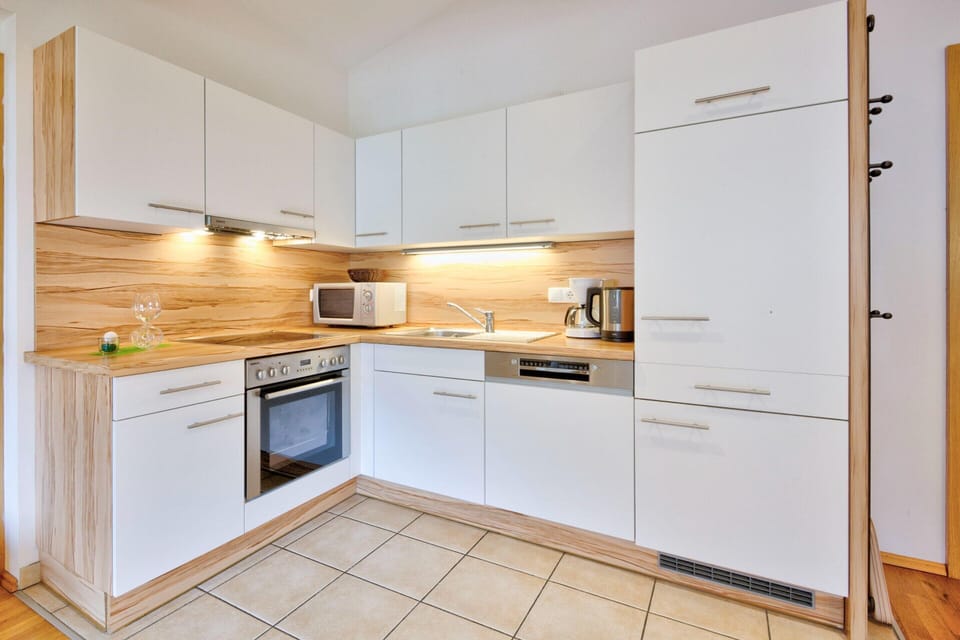 Apartment | Private kitchen | Highchair