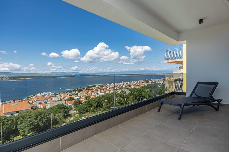 Villa | Water view