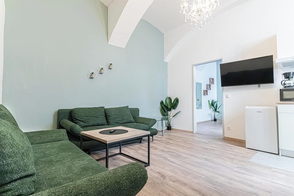 Basic Apartment | Exterior