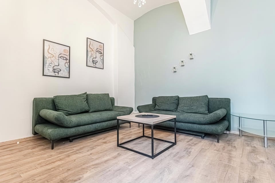 Basic Apartment | Iron/ironing board, free WiFi