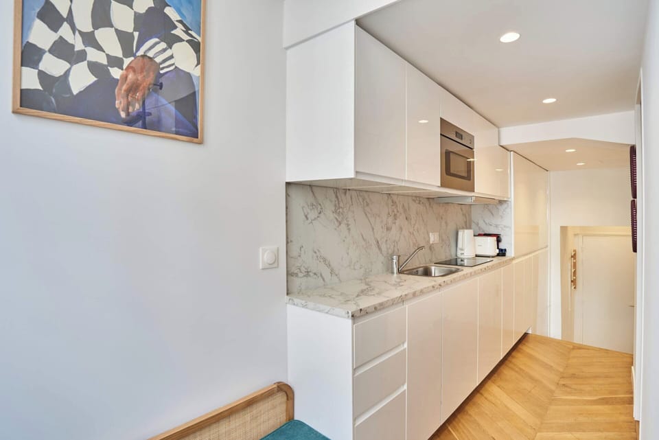 Apartment | Private kitchen | Fridge, microwave, stovetop, coffee/tea maker