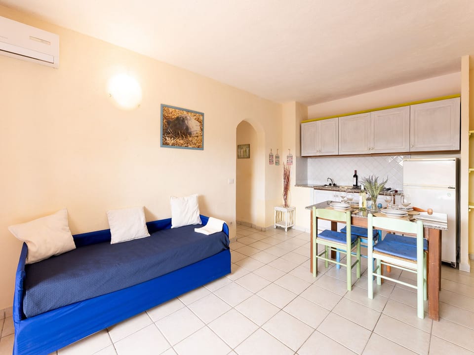 Apartment, 1 Bedroom | Living room
