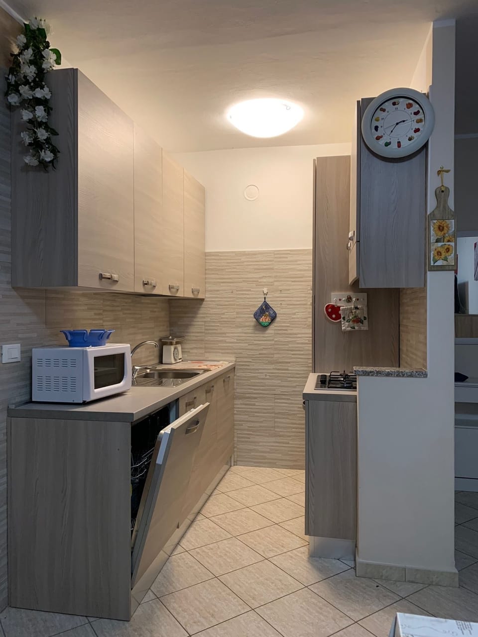 Apartment, 2 Bedrooms, Balcony | Interior