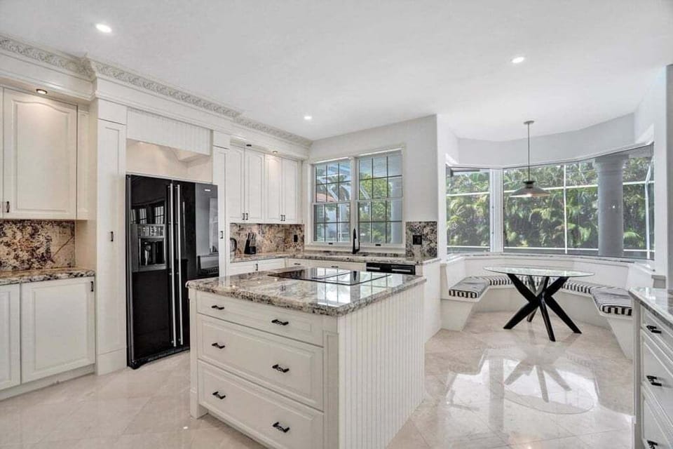 House, 6 Bedrooms | Interior