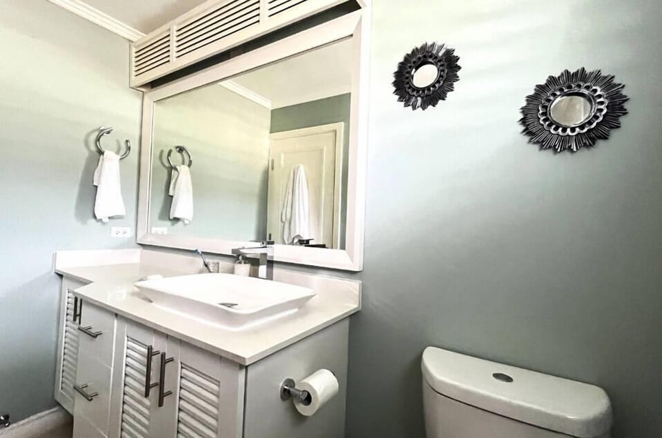 The Crest - Serenity Oasis Villa Villa in St. Ann Parish