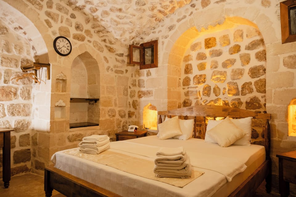 Deluxe Double Room | In-room safe, soundproofing, iron/ironing board, free WiFi