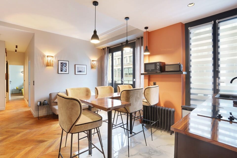 Apartment | Dining