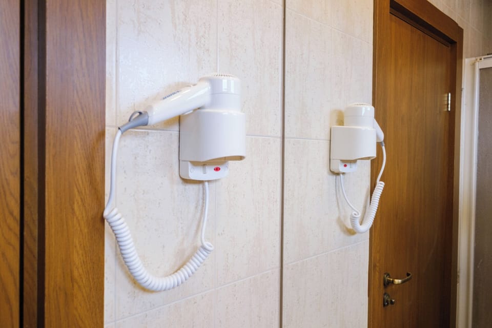 Double Room, City View | Bathroom | Free toiletries, hair dryer, towels, soap