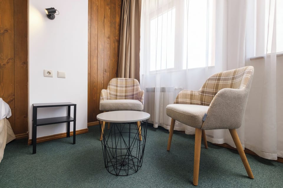 Double Room, City View | Desk, soundproofing, iron/ironing board, free WiFi