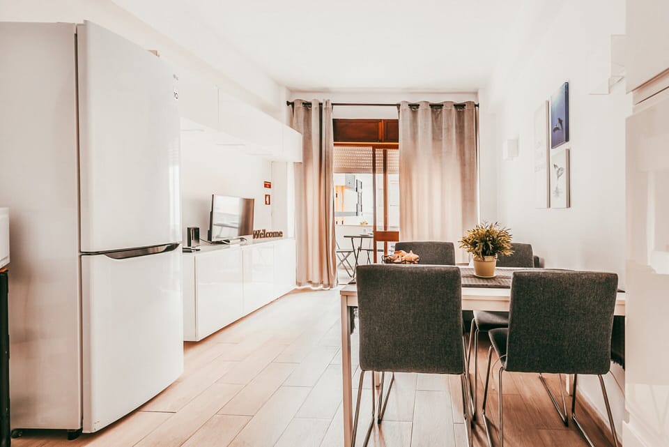 Apartment | Dining