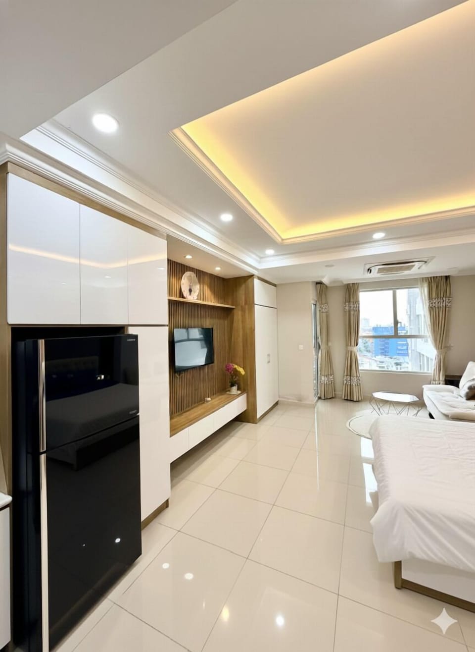 Deluxe Apartment, City View | Blackout drapes, free WiFi
