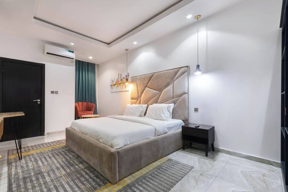 Economy Room, Balcony, City View | Desk, laptop workspace, blackout drapes, soundproofing
