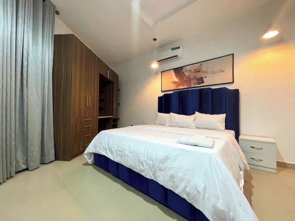 Economy Room, Balcony, City View | Desk, laptop workspace, blackout drapes, soundproofing