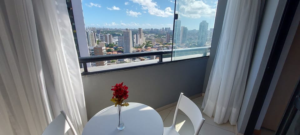 Basic Apartment | Lanai