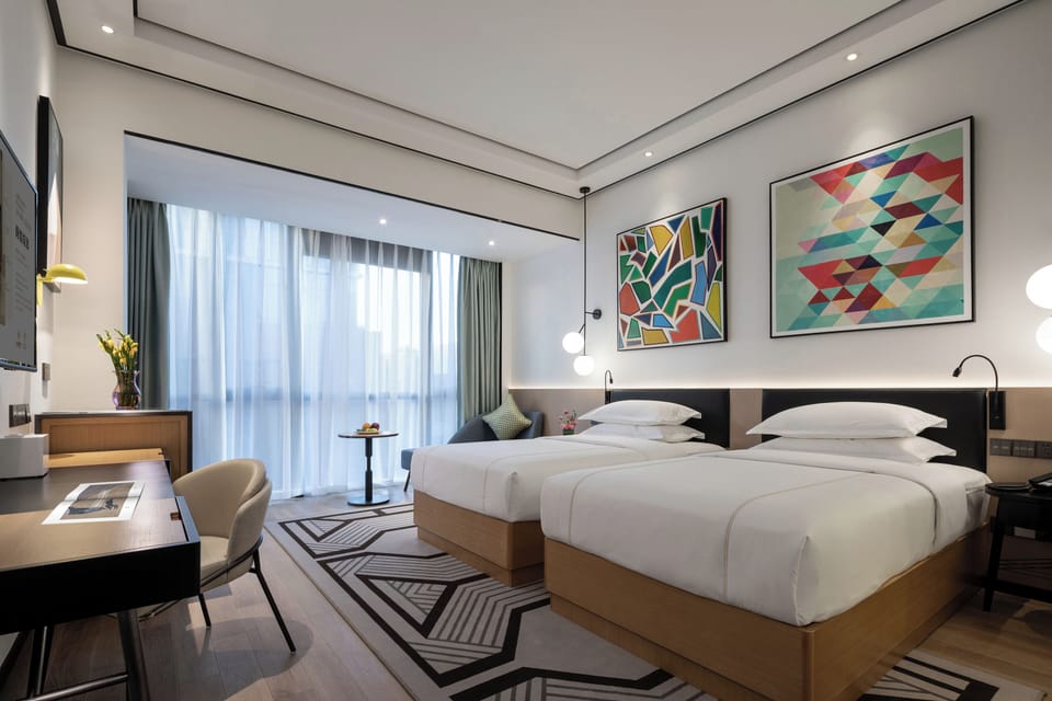 Luxury Double Room | Desk, free WiFi