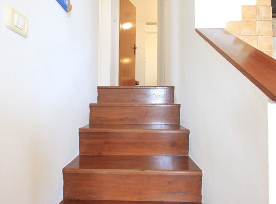 House (Two Bedroom Villa with Sea view) | Staircase