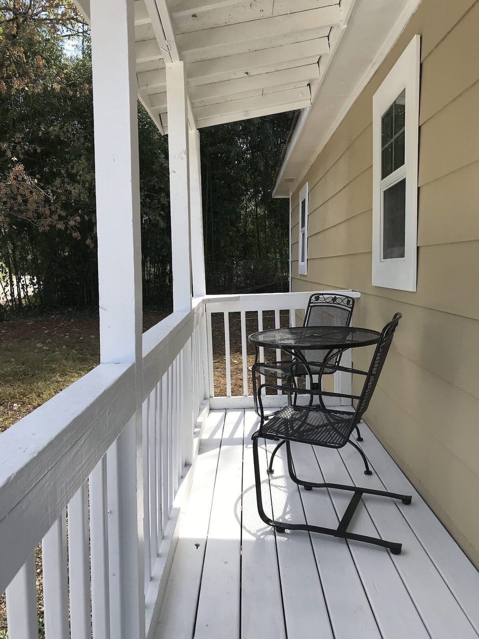 Bungalow, 2 Bedrooms, Patio | Living area