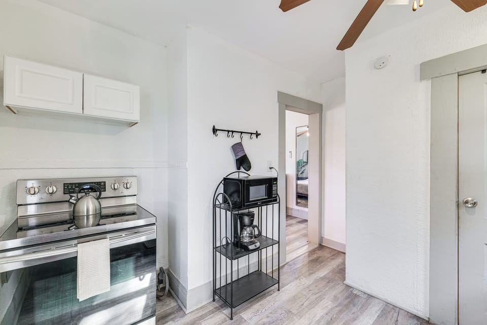 Apartment (1 Bedroom) | Interior