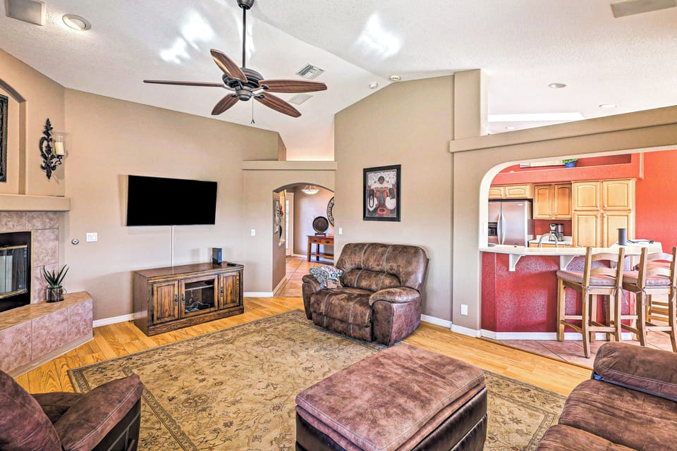 House (4 Bedrooms) | Interior