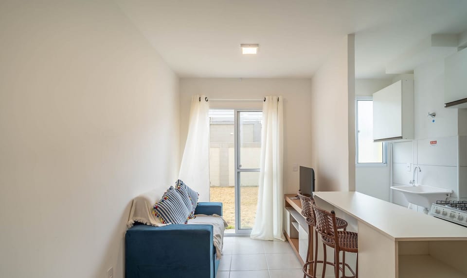 Basic Apartment | Living area