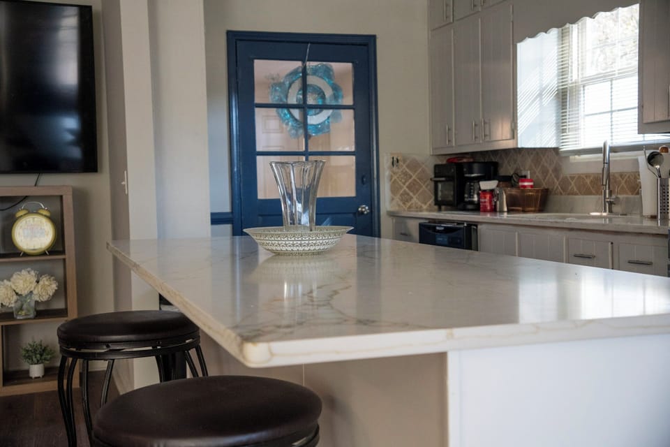 Apartment, 3 Bedrooms | Private kitchen | Electric kettle