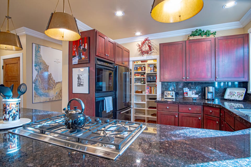 House, Multiple Beds, Kitchen, Garden View (Cozy Ketchum Retreat) | Private kitchen