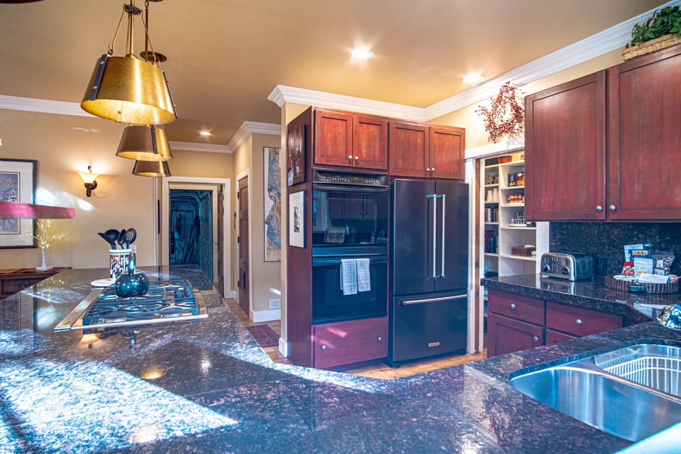 House, Multiple Beds, Kitchen, Garden View (Cozy Ketchum Retreat) | Private kitchen