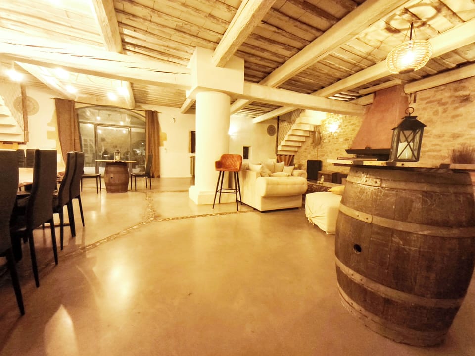 Mas de Castille Guest House Bed and Breakfast in Provence