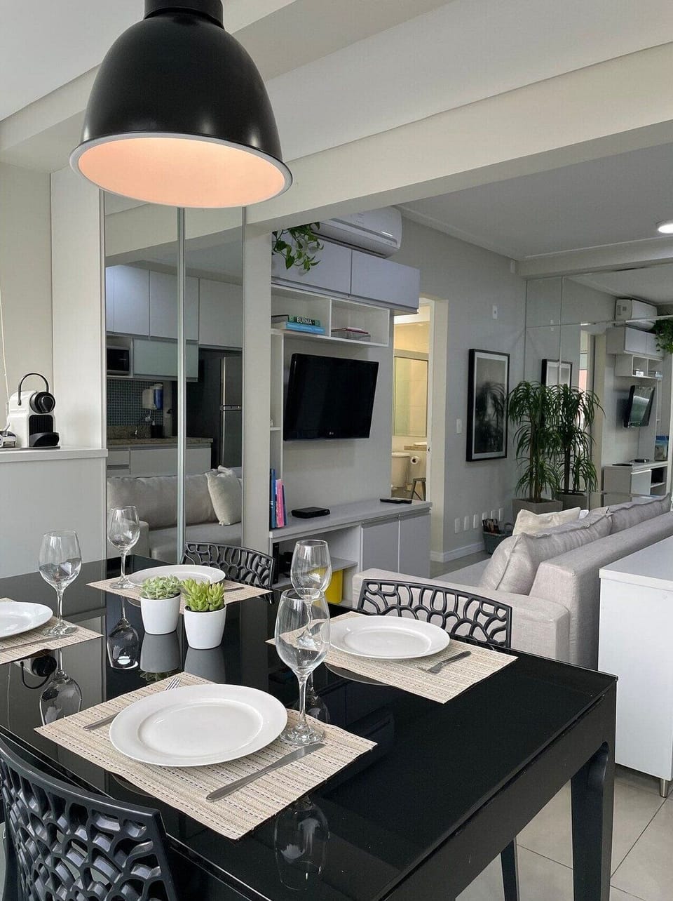 Apartment | Dining