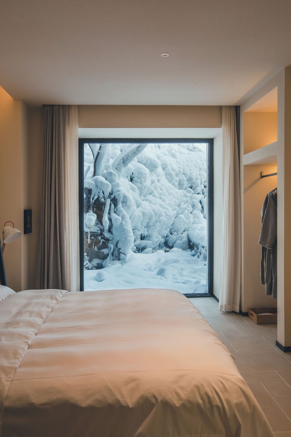 Romantic Suite, Hill View | Minibar (free items), desk, laptop workspace, soundproofing