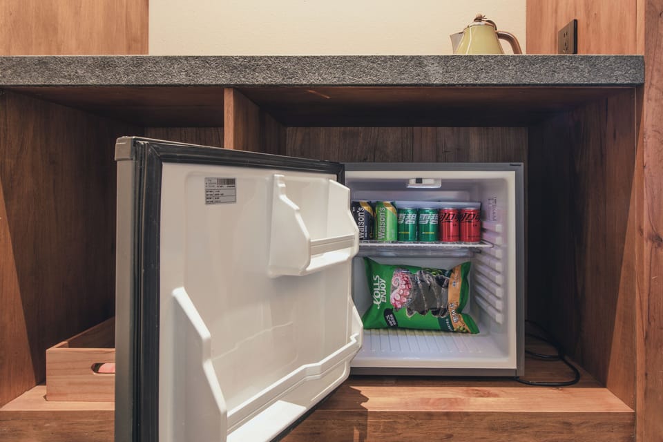Signature Suite, Hill View | Minibar