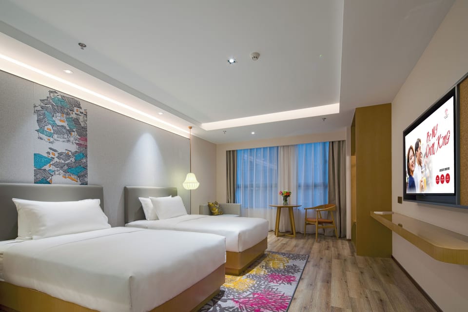 Superior Twin Room, City View | Laptop workspace, WiFi (free)