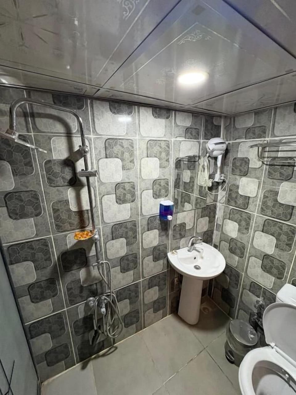 Shower, free toiletries, hair dryer, bathrobes