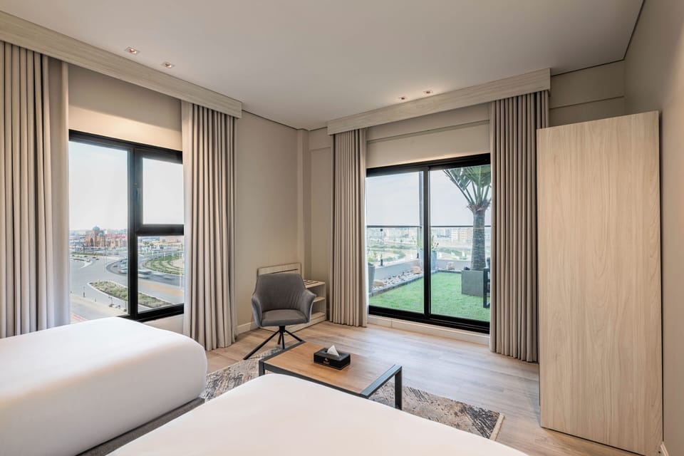 Exclusive Suite | Egyptian cotton sheets, premium bedding, memory foam beds, minibar