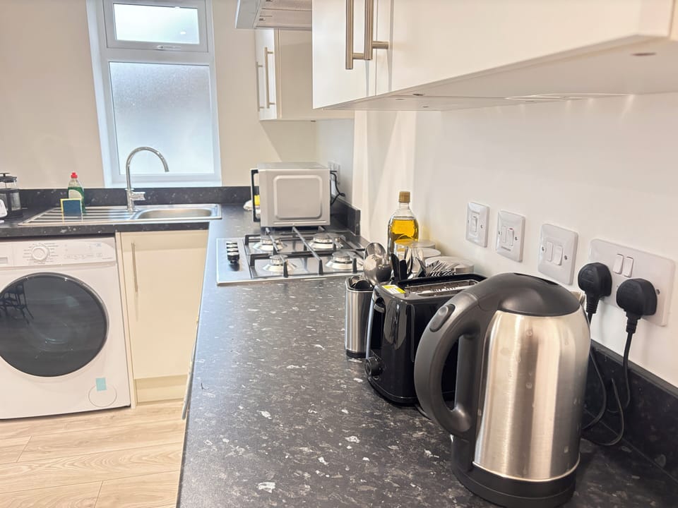 Apartment, 1 Bedroom | Private kitchen