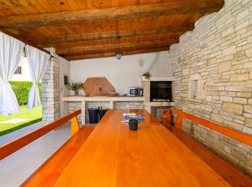 House (Three bedroom villa) | BBQ/picnic area