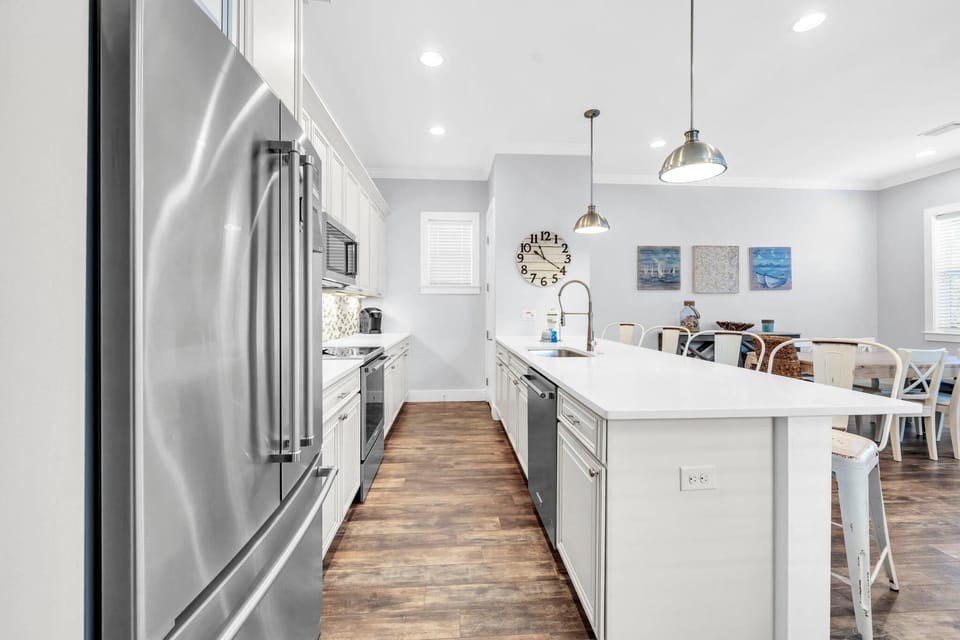 House, Multiple Beds (Shore Beats Work 30A) | Private kitchen | Oven, toaster