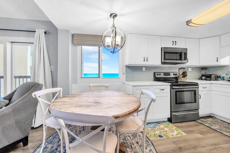 Condo, Multiple Beds (Pinnacle Port A-929) | Private kitchen | Oven, toaster, cookware/dishes/utensils