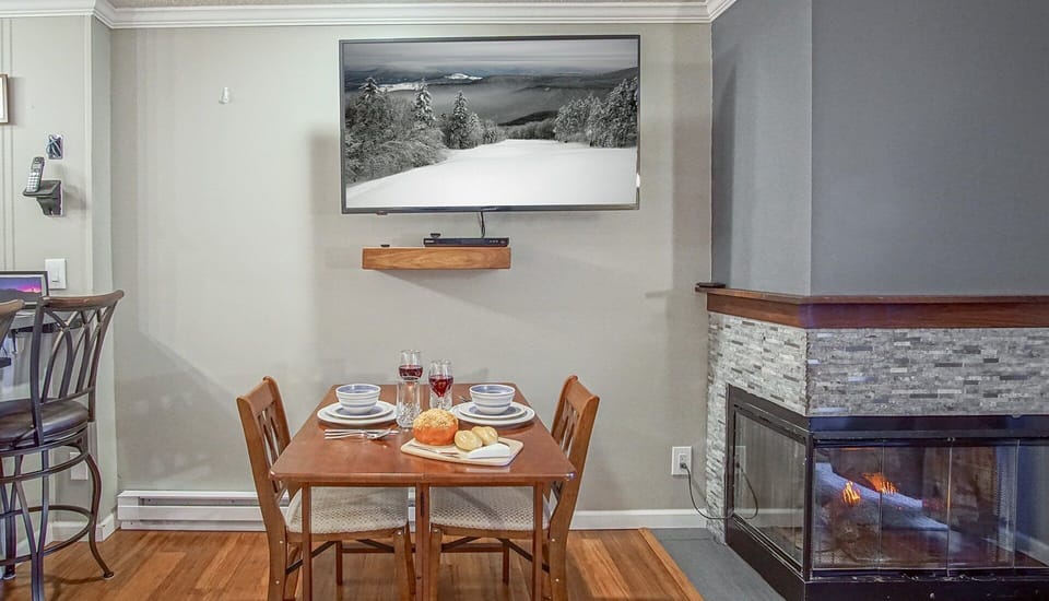 Condo, Multiple Beds, Hot Tub, Mountain View (1 Br: Snowcrest 210B) | 1 bedroom, individually decorated, individually furnished, bed sheets