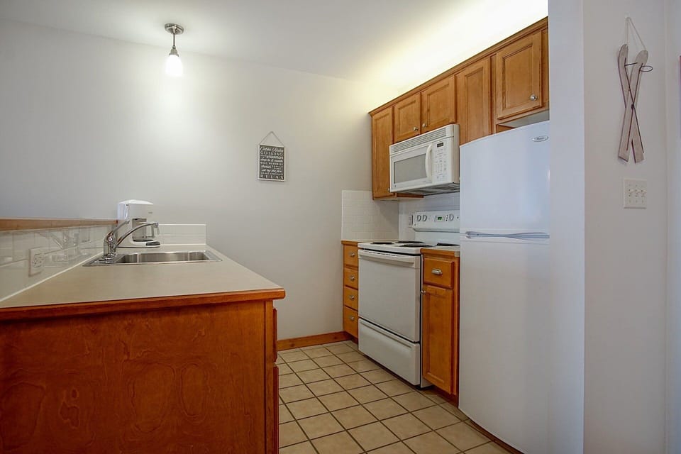 Condo, Multiple Beds, Pool Access, Mountain View (1 Br: Allegheny Springs 238) | Private kitchen