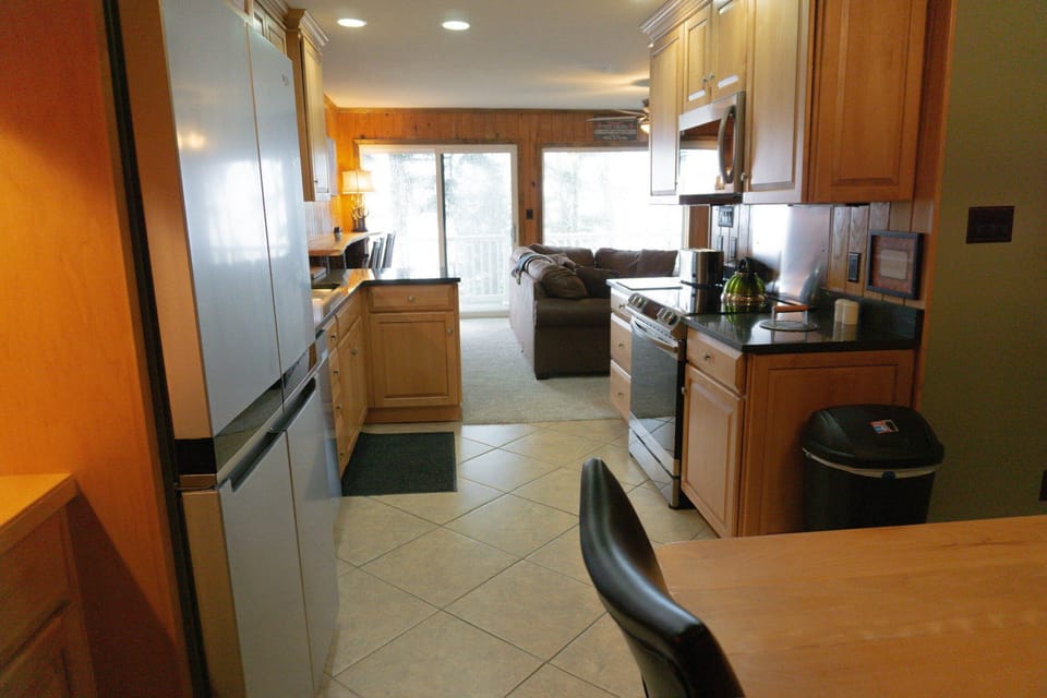 Condo, Multiple Beds, Balcony, Mountain View (3 BR: Stemwinder 8) | Private kitchen