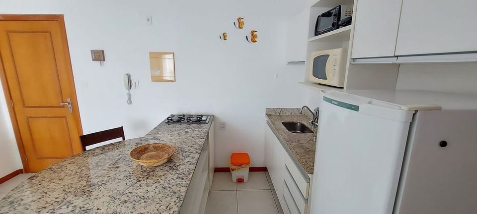 Basic Apartment | Private kitchen | Fridge, microwave, stovetop, blender