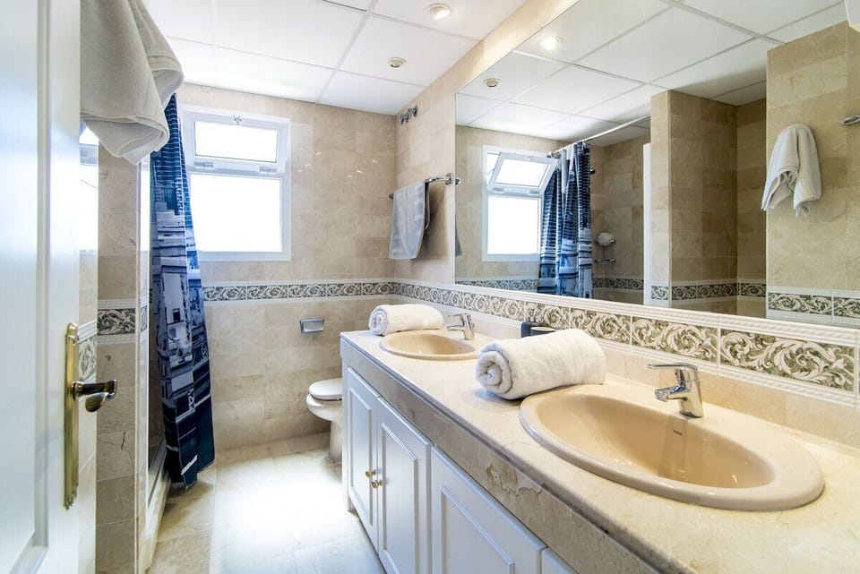 LBP - 3 Bedroom Penthouse in Nueva Andalucia Apartment in Marbella
