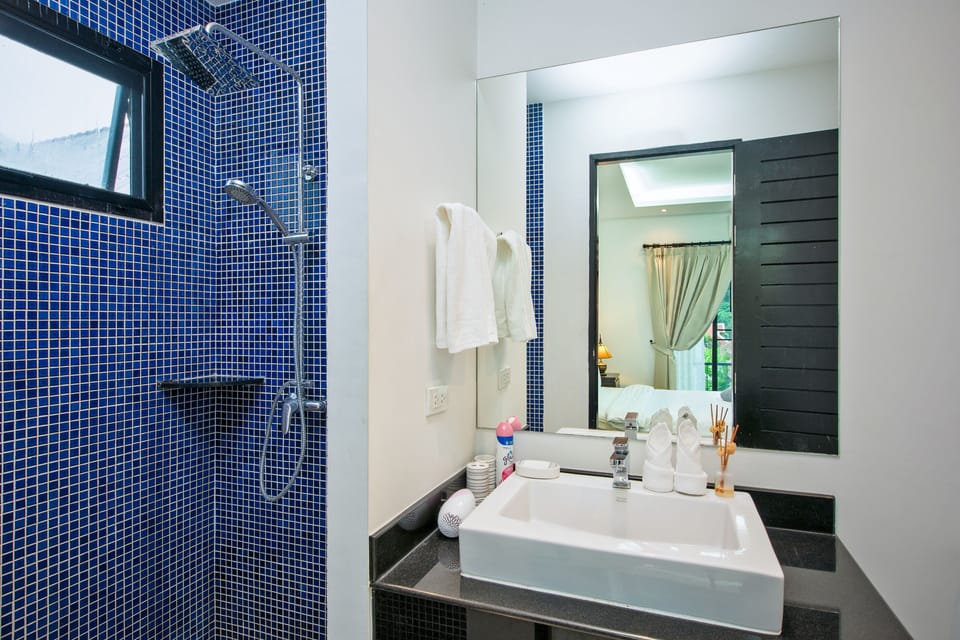 Free toiletries, hair dryer, bidet, towels