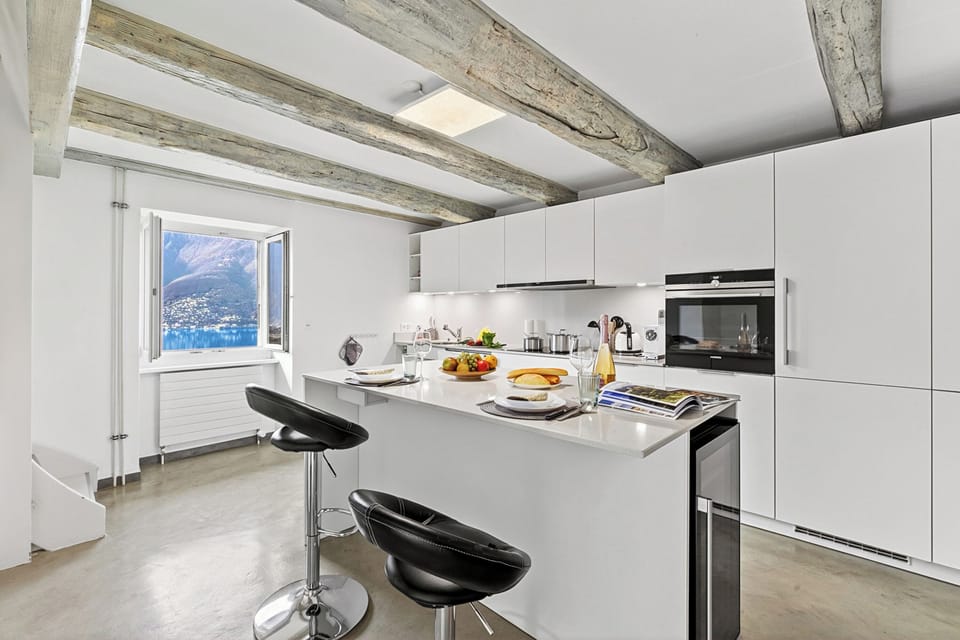 Family Apartment, 3 Bedrooms, 2 Bathrooms, Mountainside (Casa la Tortue 2 Scaiano) | Private kitchen