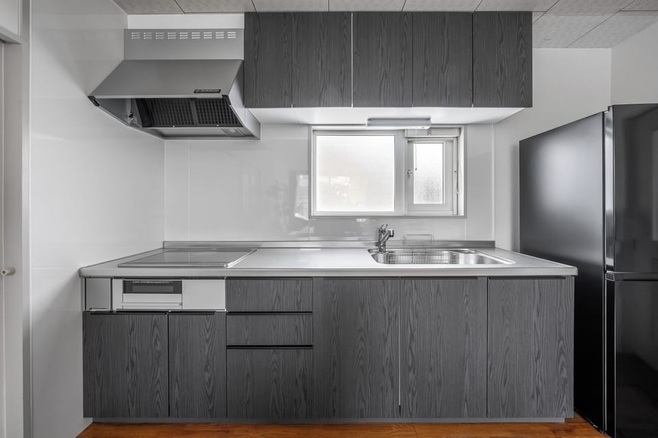 Fridge, microwave, stovetop, rice cooker