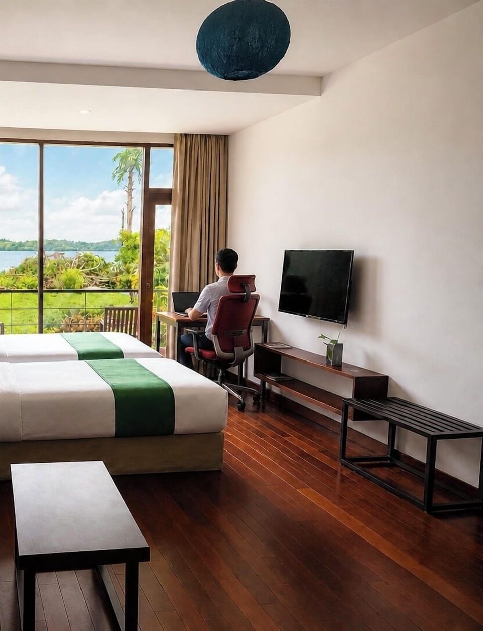Deluxe Double or Twin Room, Balcony, Lake View | In-room business center