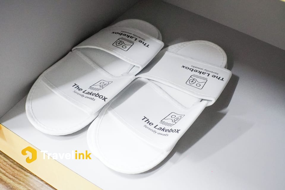 Deluxe Double Room, Balcony, Lake View | Bathroom amenities | Shower, hair dryer, slippers, bidet