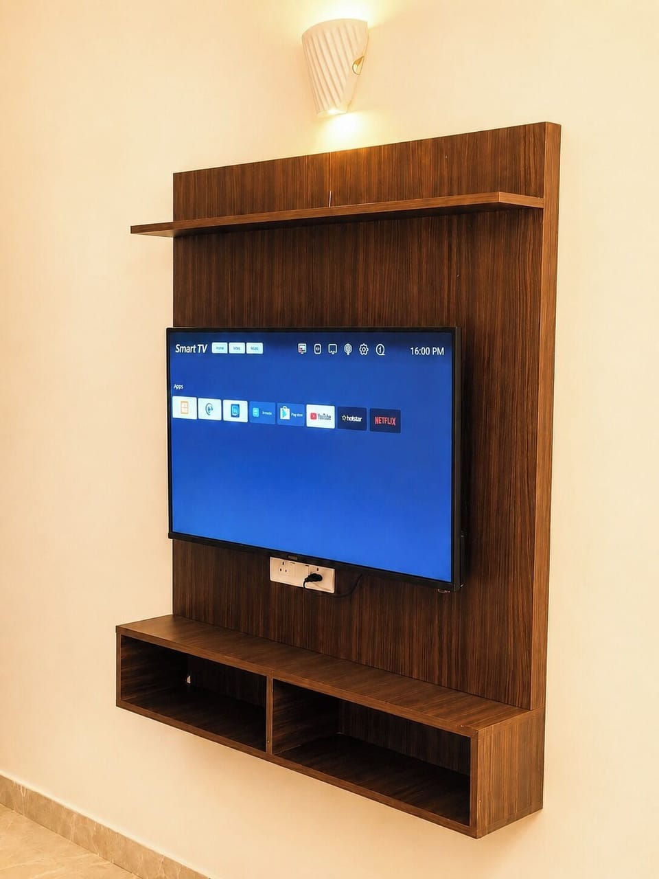 Deluxe Triple Room, Accessible Bathtub, Terrace | In-room safe, desk, laptop workspace, soundproofing
